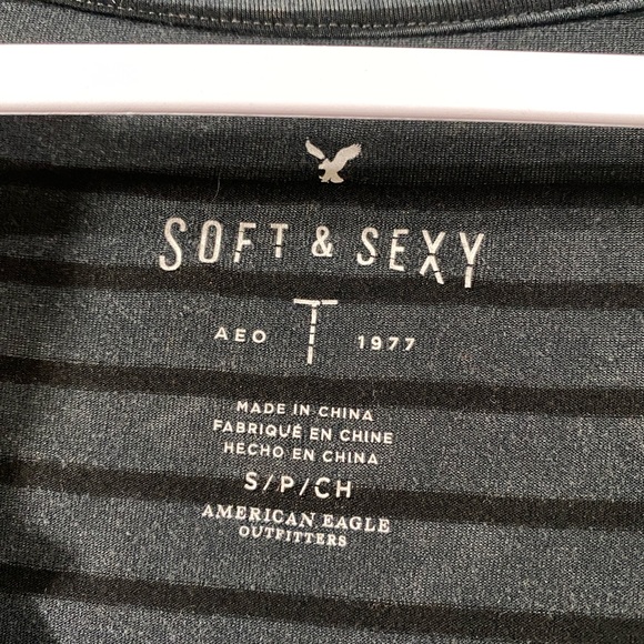 AE Soft & Sexy V-Neck Shirt Short Sleeve Black and Gray Stripes Size Small - Picture 4 of 8